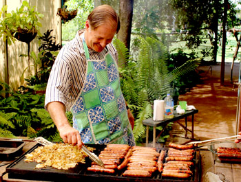 Australia dedication cooking lunch lr
