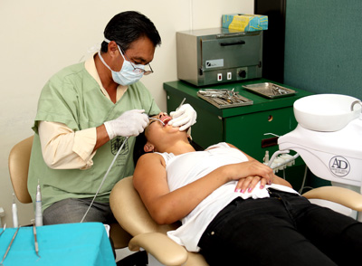 HVQ Carapungo Clinic Dentist lr