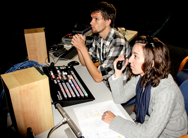 Interns NZ 1523 studio2 lr