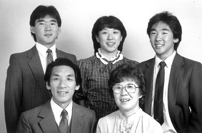 Kazuo Ozaki family lr