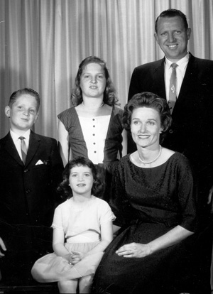 Mac McCloud07 historic family lr