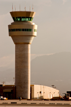 Quito airport07 tower lr