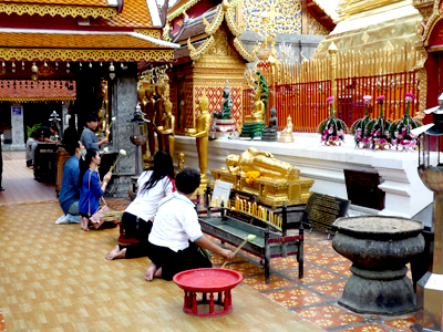 Thailand scenic Buddhist1 lr