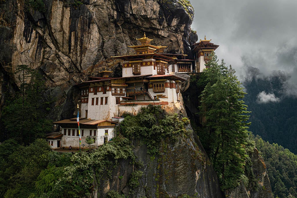 Cliffside temple/monastary in Bhutan