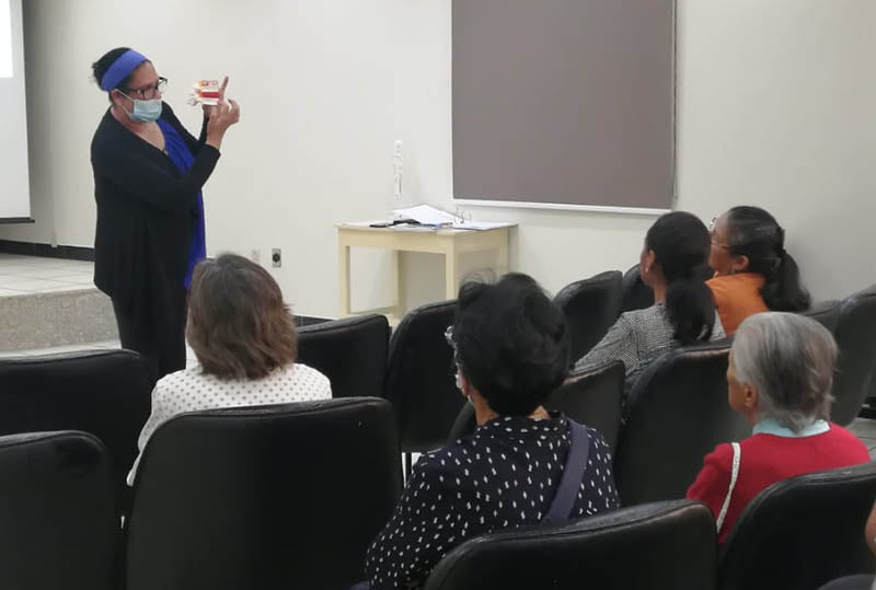 Dr Parking gives educational talks to patients and family in the Carapungo Clinic