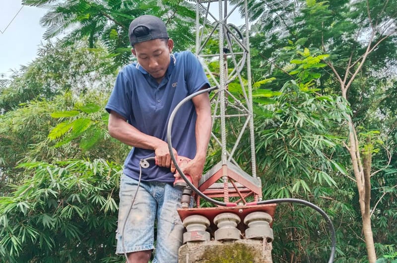 Installing new tower and lightning protection system