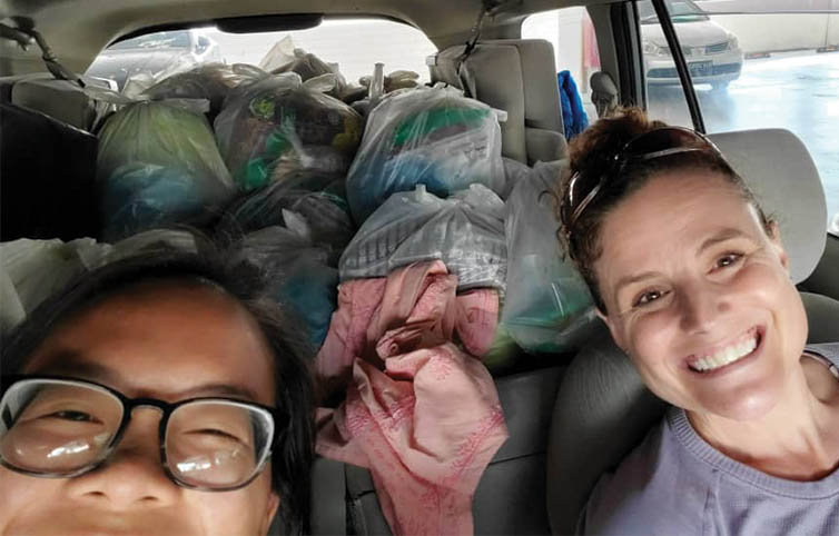 We’ve been hard at work with local partners buying and delivering basic food supplies to areas to help refugees with the necessities they need to take care of their families. In just a week, this group delivered over 5,000 pounds of food! 