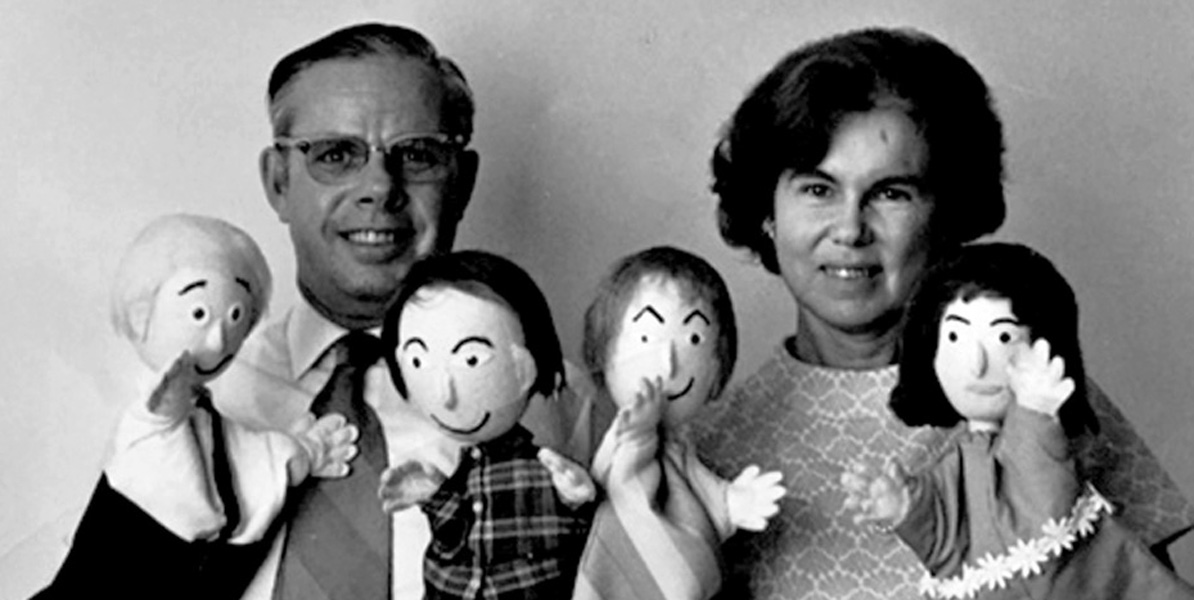 One of Virginia Hartwell's many talents was to use puppets in the Spanish children's TV shows that she produced.