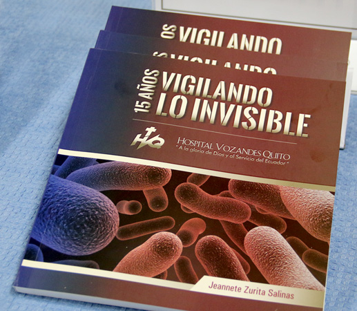Dr. Zurita's book, 15 Años Vigilando Lo Invisible.